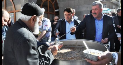 Akyurt’ta 10 bin Kişiye Aşure