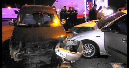 Akyurt Kavşağında Kaza 6 Yaralı
